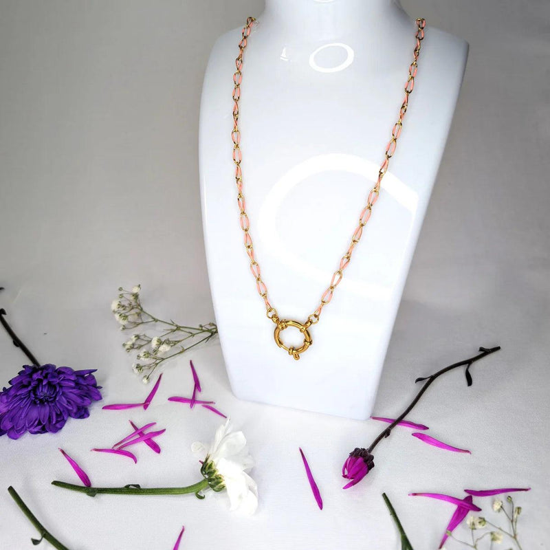 Abi Twisted Paperclip Necklace