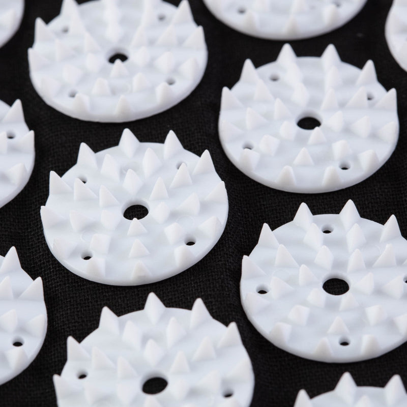 LyfeFocus Acupressure Mat & Pillow (White)