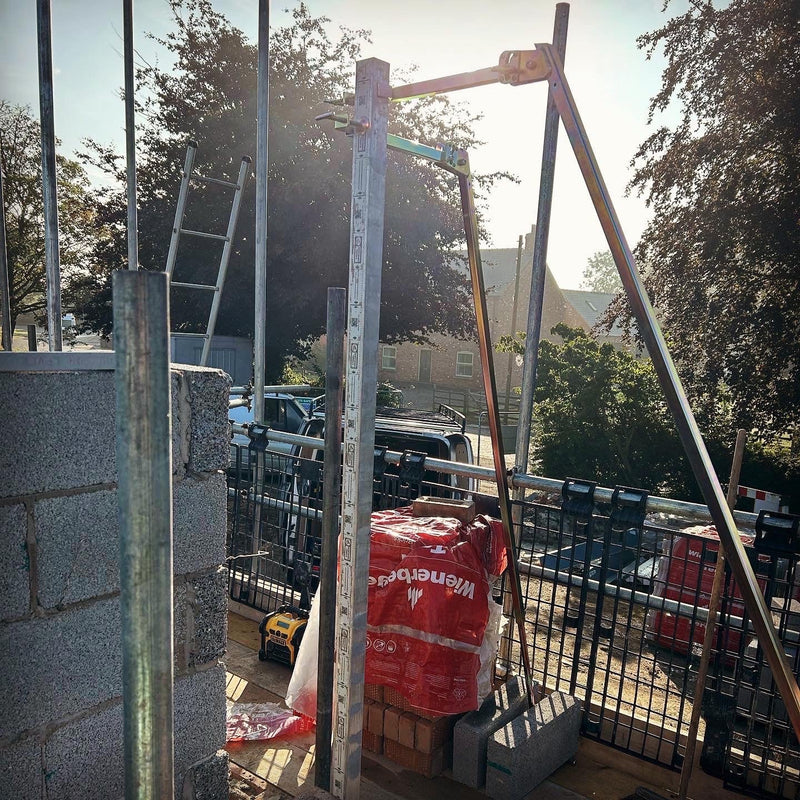 Adjustable Profile Outrigger / Stabiliser (2 legs)