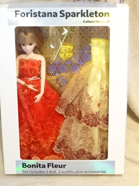 'Foristana Sparkleton'  30cm Jointed Plastic Doll with 2 Outfits and Accessories
