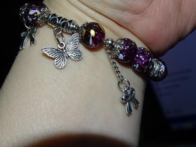 Crackle Glass Bead  and Charm Elastic Bracelets