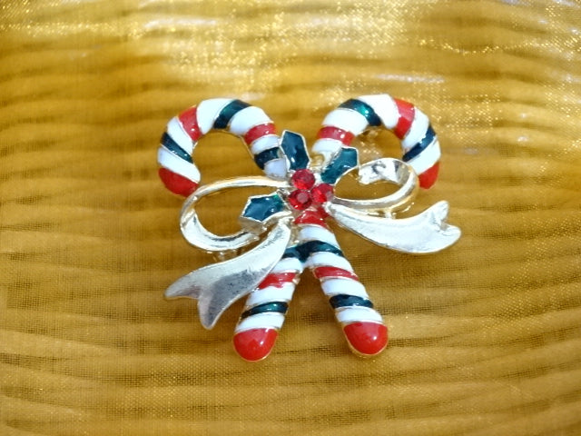 Various Styles / Designs Festive Brooches