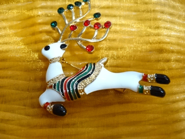 Various Styles / Designs Festive Brooches
