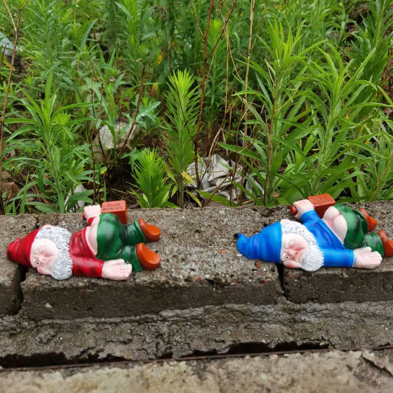 15cm Drunken Garden Gnome - Funny Statue for Indoor & Outdoor Home Decoration