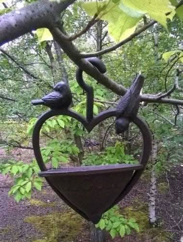 Cast Iron Hanging Heart Bird Feeder