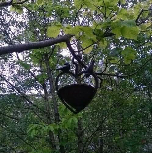 Cast Iron Hanging Heart Bird Feeder