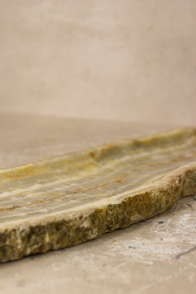 Premium Onyx Tray Raw Edge No 14
