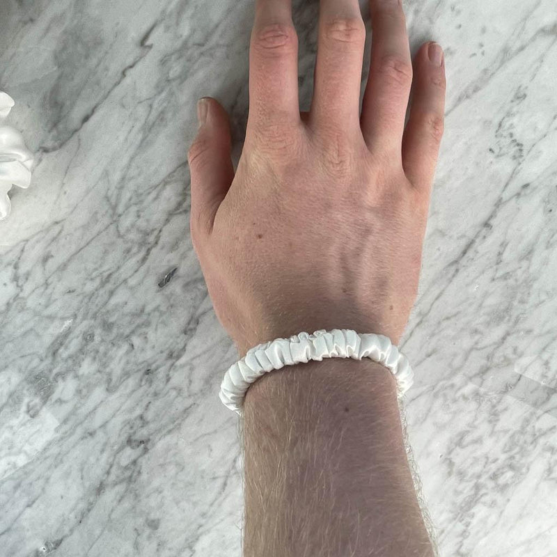 White Silk Scrunchie - Skinny