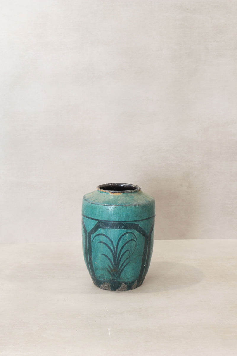 Vintage Emerald Green Pot - No 9