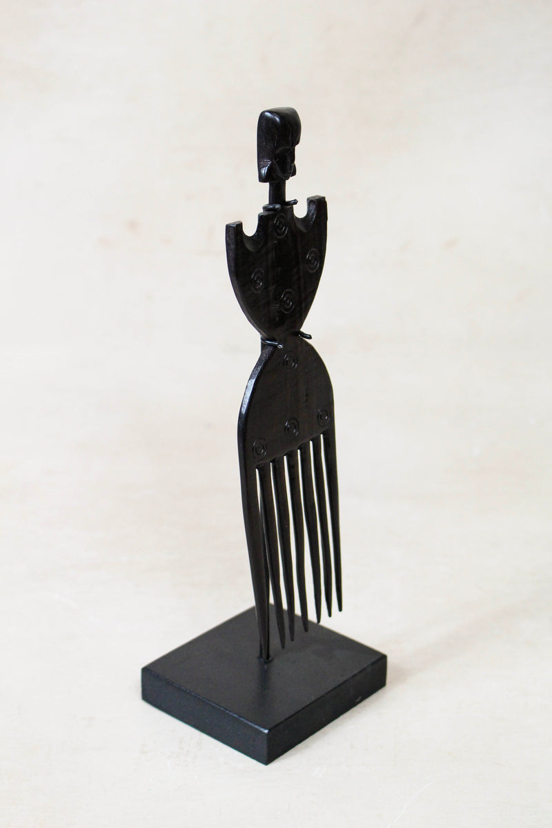 West African Carved Comb 240.4