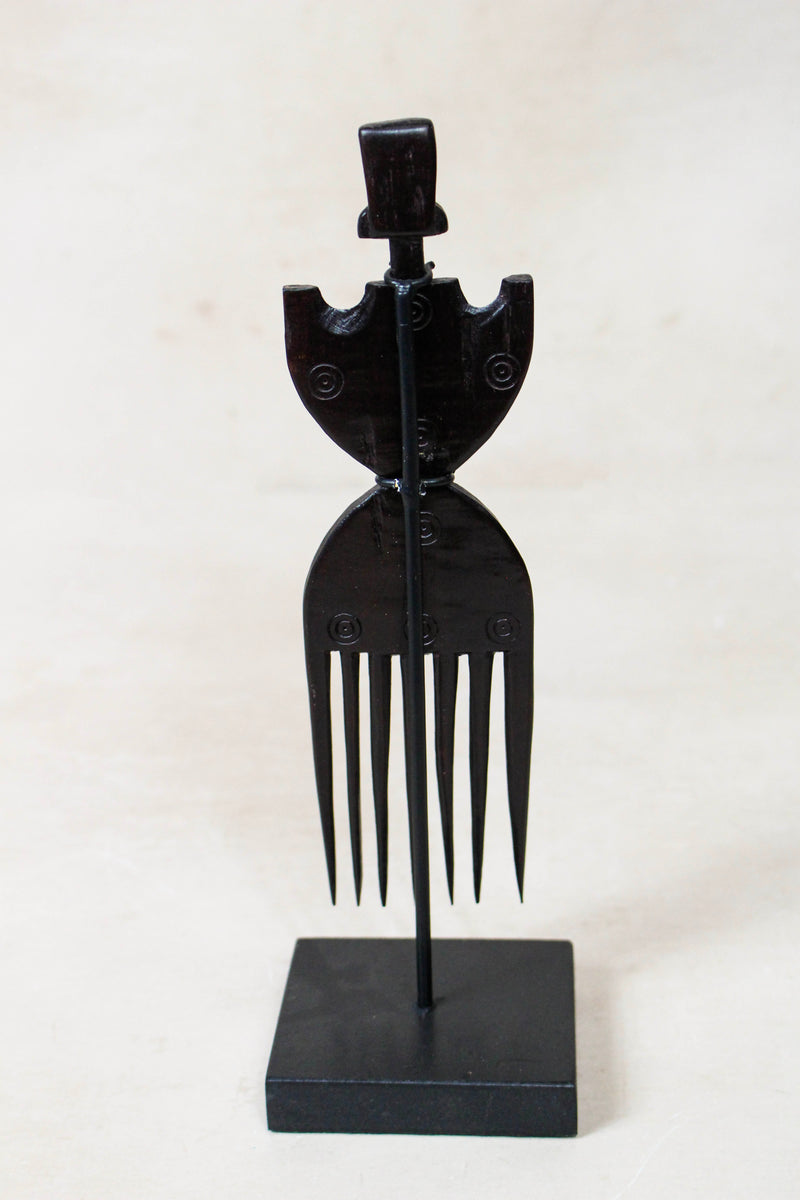West African Carved Comb 240.4