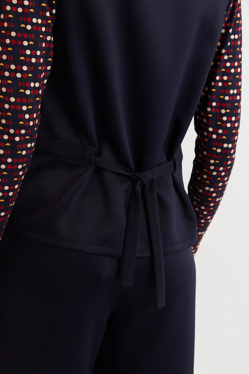 Jakson Sustainable Satin Back Crepe Waistcoat - Navy