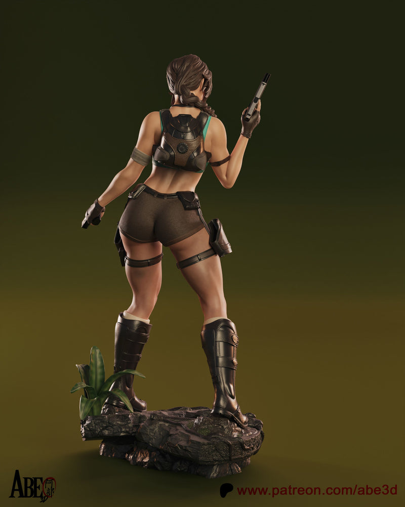 Laura Croft Tomb Raider Figurine
