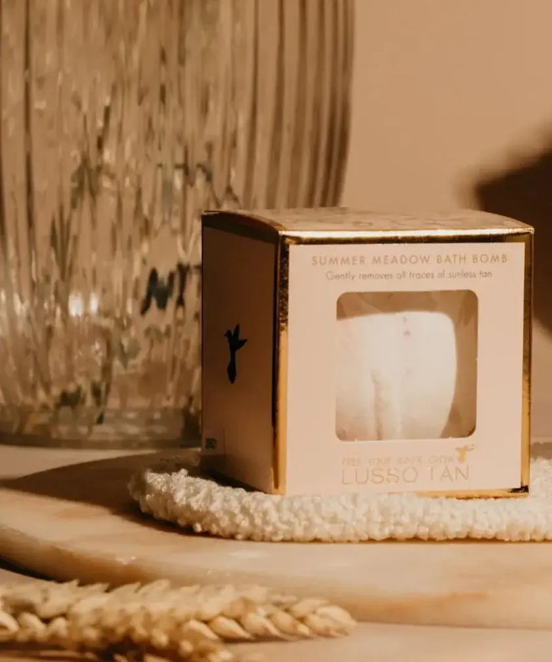 Lusso Tan Removing Bath Bomb