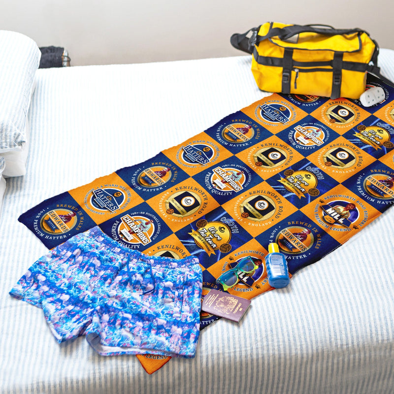 Luton - Football Legends - Microfibre Beach Towel - 150cm x 75cm