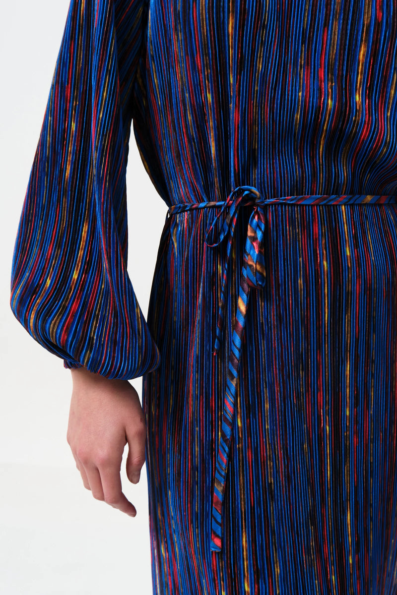Milene Abstract Pleat Tie Waist Midi Dress