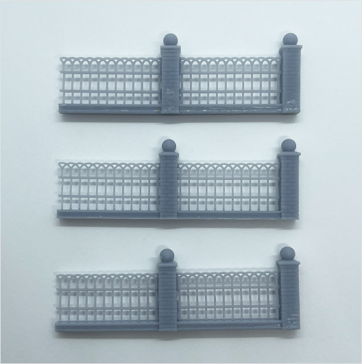 OO Scale Ready to Paint Brick Wall with Railings - Style 3 (3 pack)
