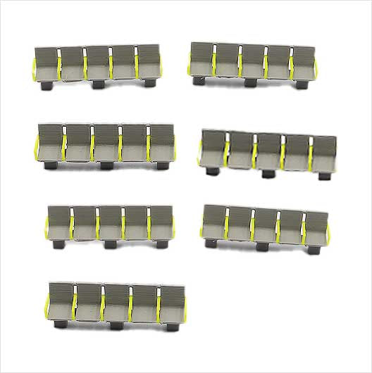 OO Scale Pre-Coloured Station Seating with Yellow Arms (Row of 5)