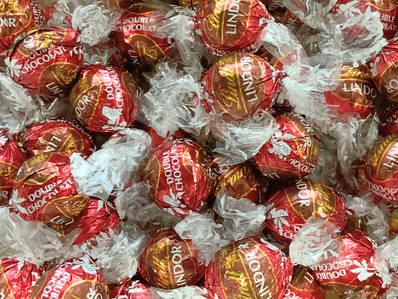 Double Chocolate Milk & Dark Lindt Lindor