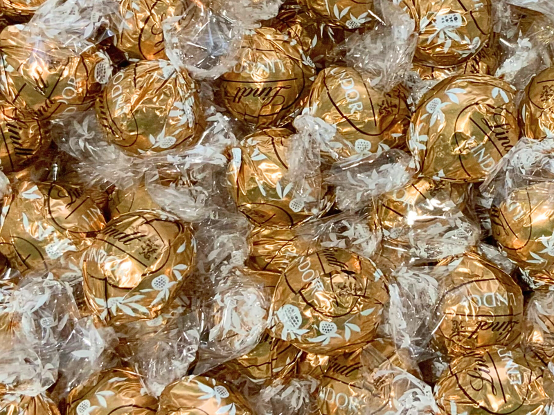 Fudge Swirl Milk Chocolate Lindt Lindor