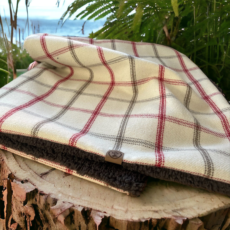 Regular Luxury Handcrafted Knighthayes Cream/red/grey check Dog/pet Blanket