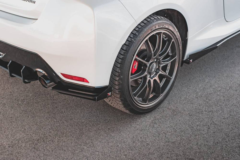 Maxton Design - STREET PRO REAR SIDE SPLITTERS + FLAPS TOYOTA GR YARIS MK4