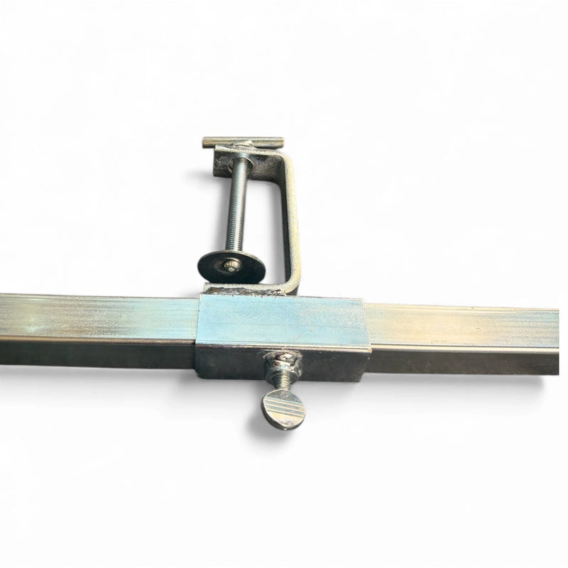 Gallows Bracket with Timber and Profile Clamps