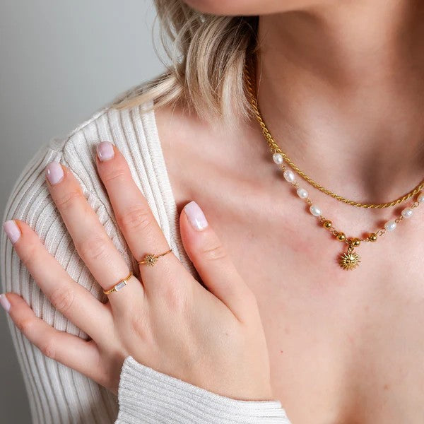 Sunburst Pearl Necklace