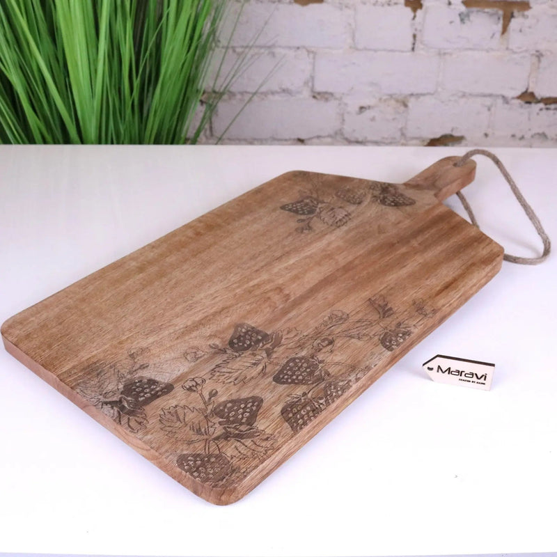 Thaniya Mango Wood Chopping Board Strawberry Design