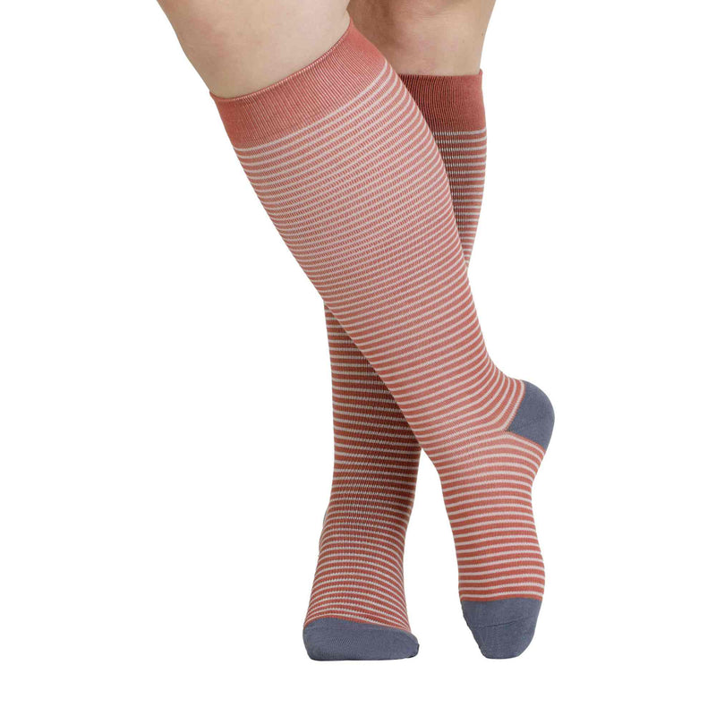 1 Pack Wide Calf Cotton Graduated Compression Socks | 20-30 mmHg