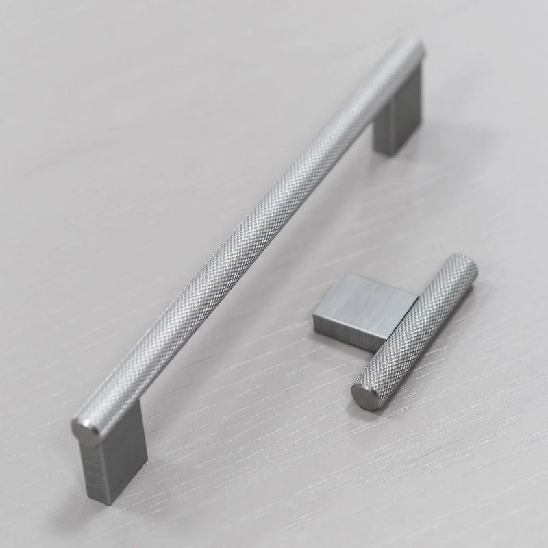 Abbey Silver Knob
