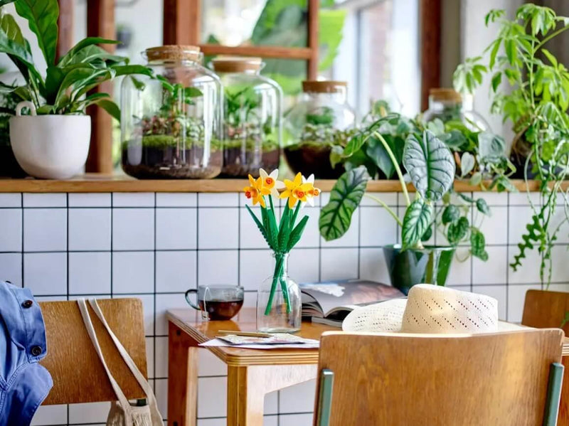 Lego Botanicals 40747 Daffodils Building Toy Gift for Ages 8 and Up