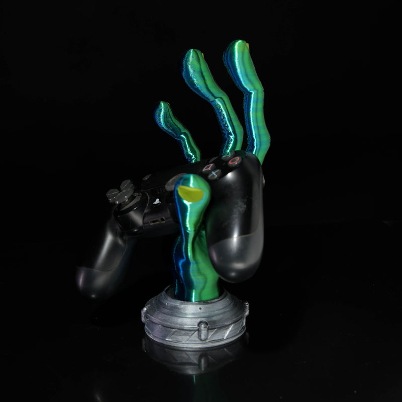 4-Finger Alien Hand Controller Holder | Unique Gaming Gadget | Sci-Fi Decor