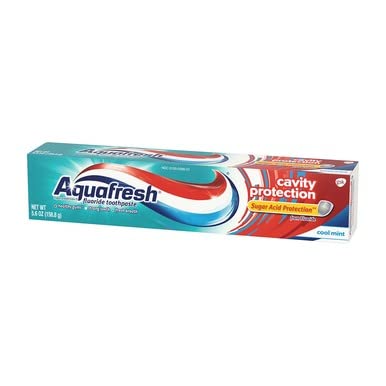 Aquafresh Cavity Protection Fluoride Toothpaste, Cool Mint 5.6 oz – Pack of 7