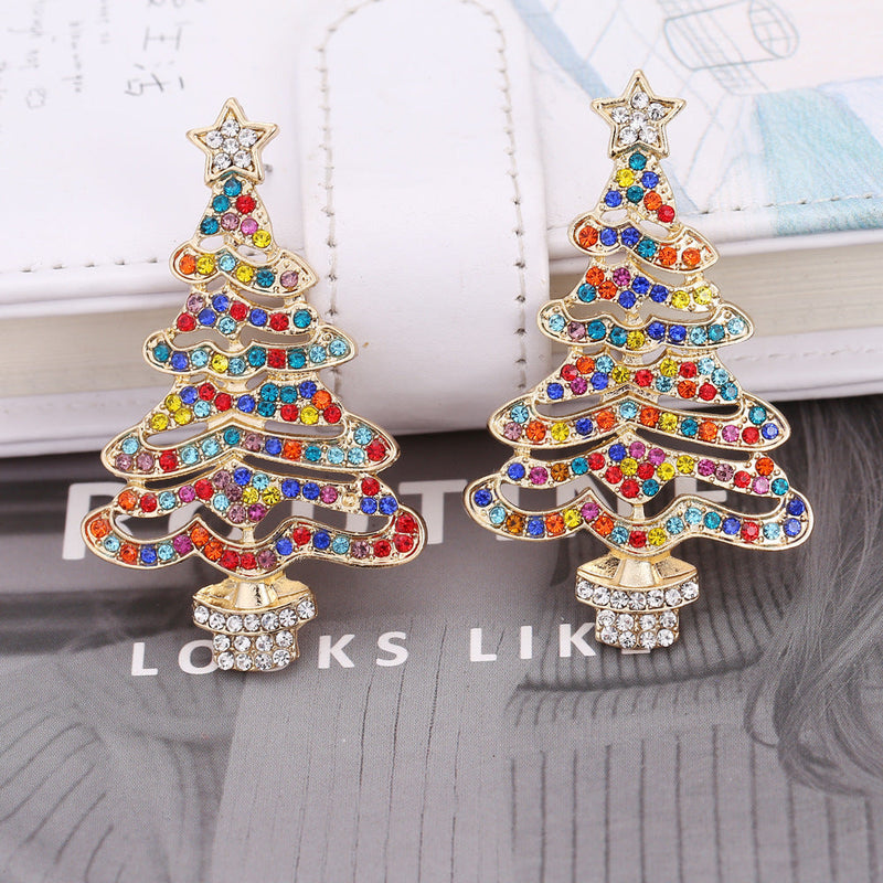 Hollow Out Christmas Tree Earrings With Diamonds