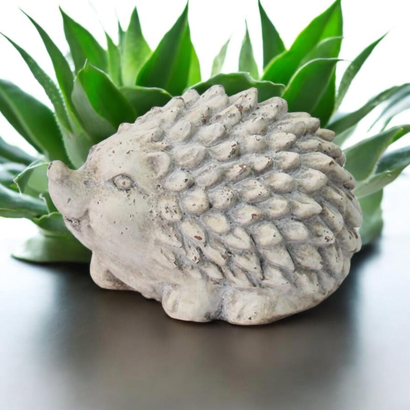 21CM CREAM CEMENT HEDGEHOG