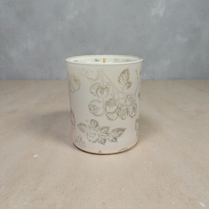 Blackcurrant & Truffle – Luxury Soy Candle (30cl)