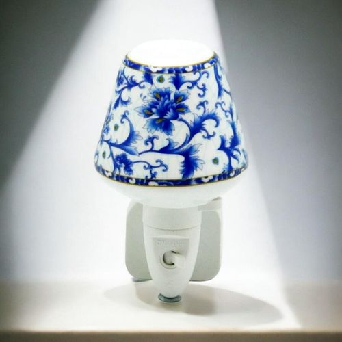 BLUE FLORAL NIGHTLIGHT - InStock