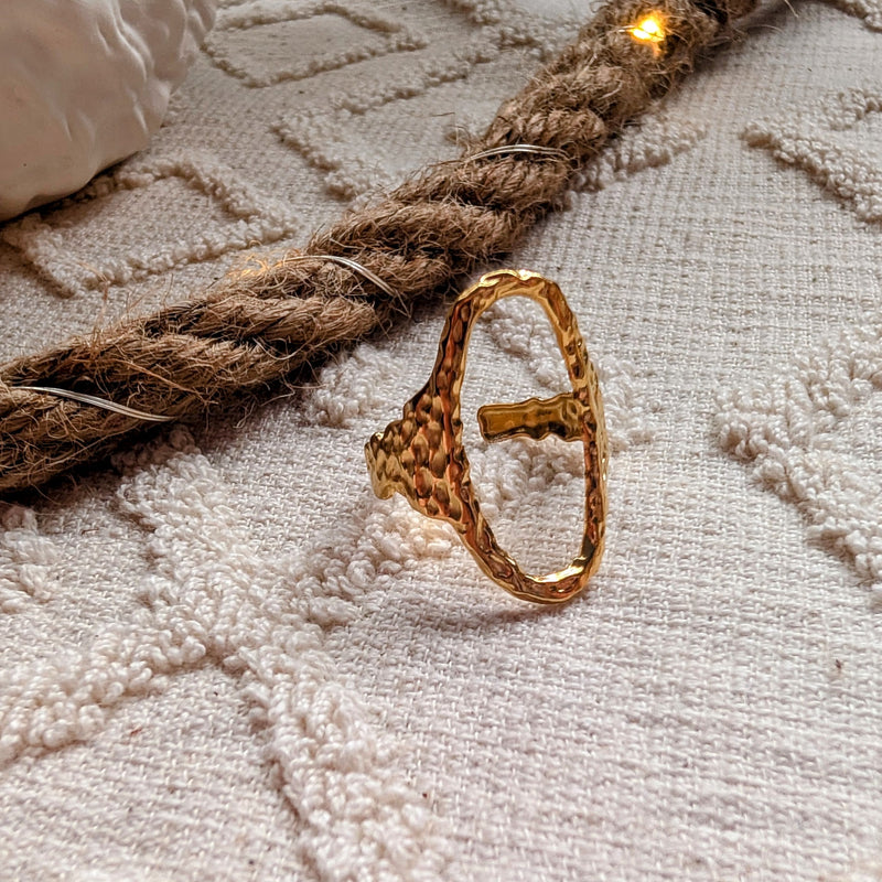 Bonnie Oval Ring