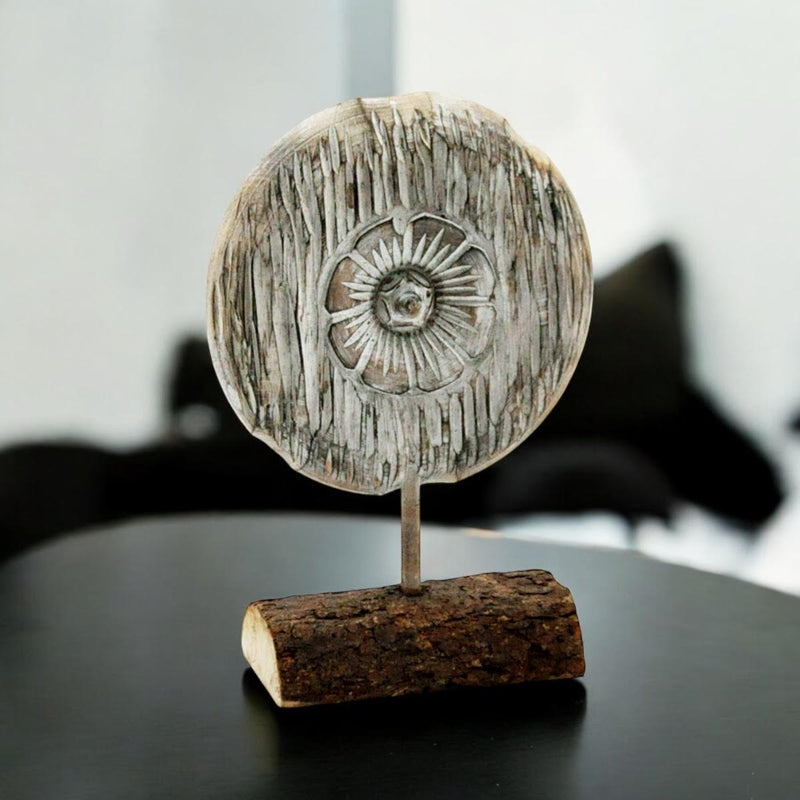 MED WOODEN FLOWER ON STAND 23cm D