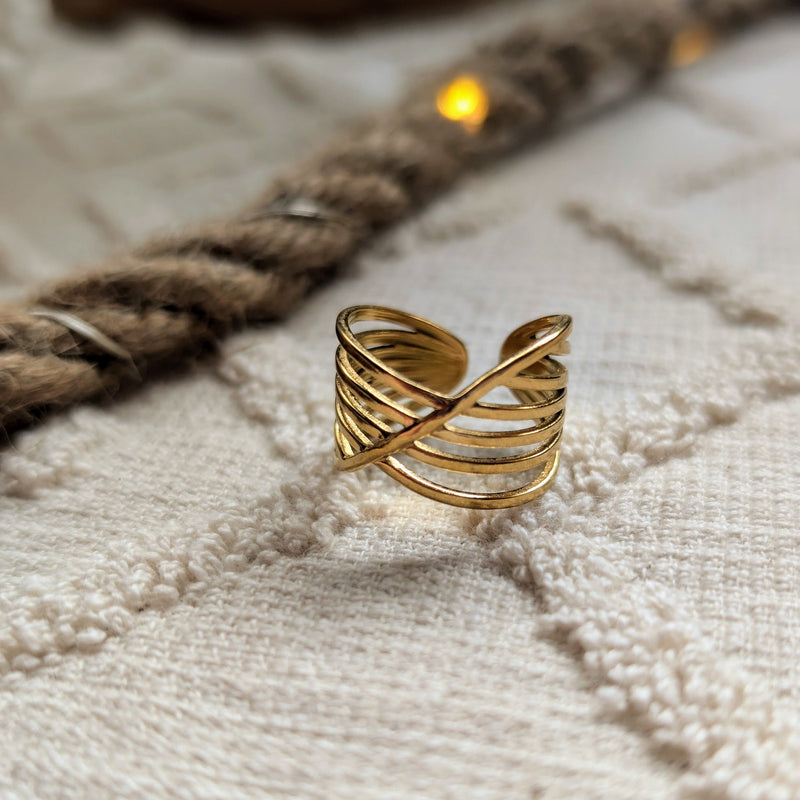 Carla Weave Ring
