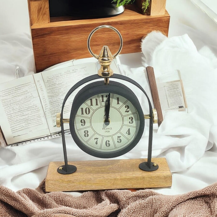 TABLE CLOCK