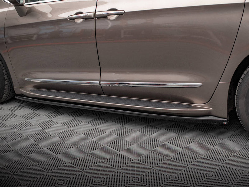 Maxton Design - SIDE SKIRTS DIFFUSERS CHRYSLER PACIFICA MK2
