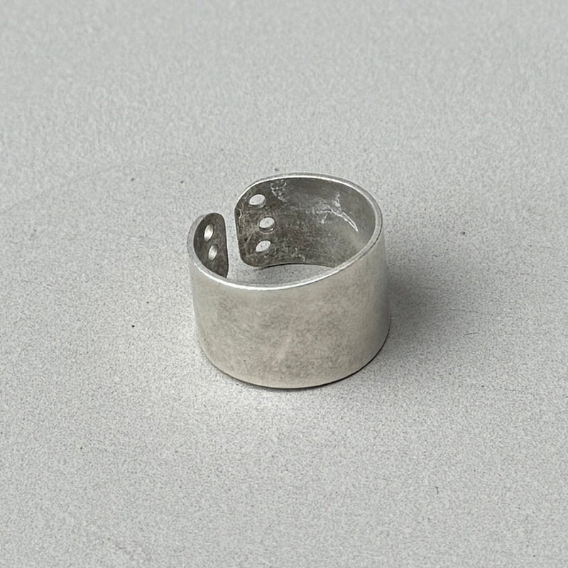 Circle Cutout Silver Band Ring