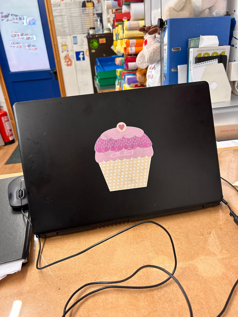 cupcake-laptop-fabric-sticker.jpg
