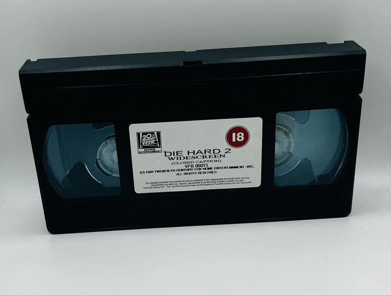 Die Hard 2 (Widescreen Series) (18)