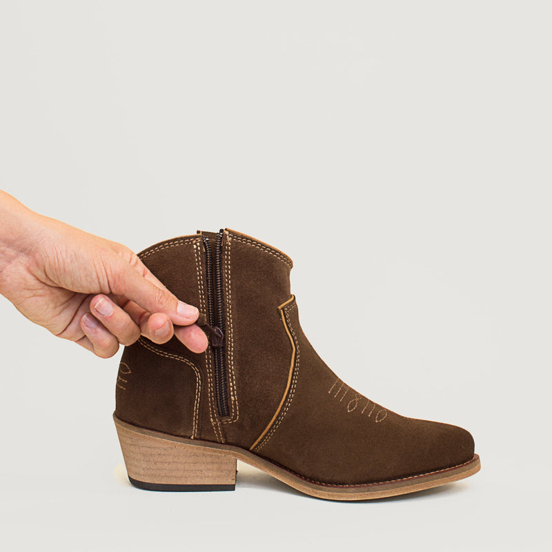 Dixie Cowboy Boots - Brown