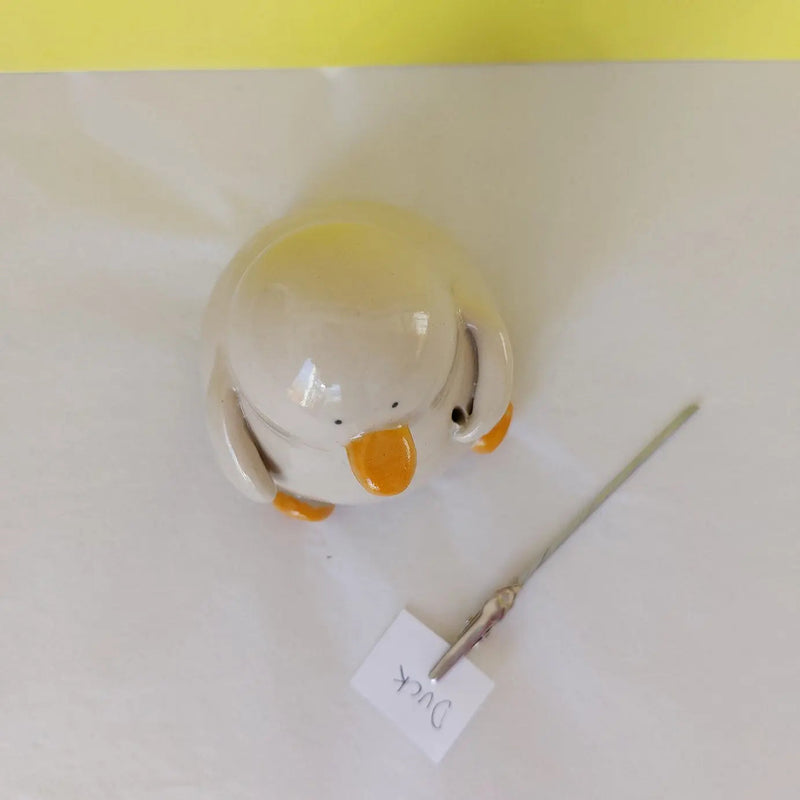 Jemima with the Reminder - Helpful Note Holder Duck