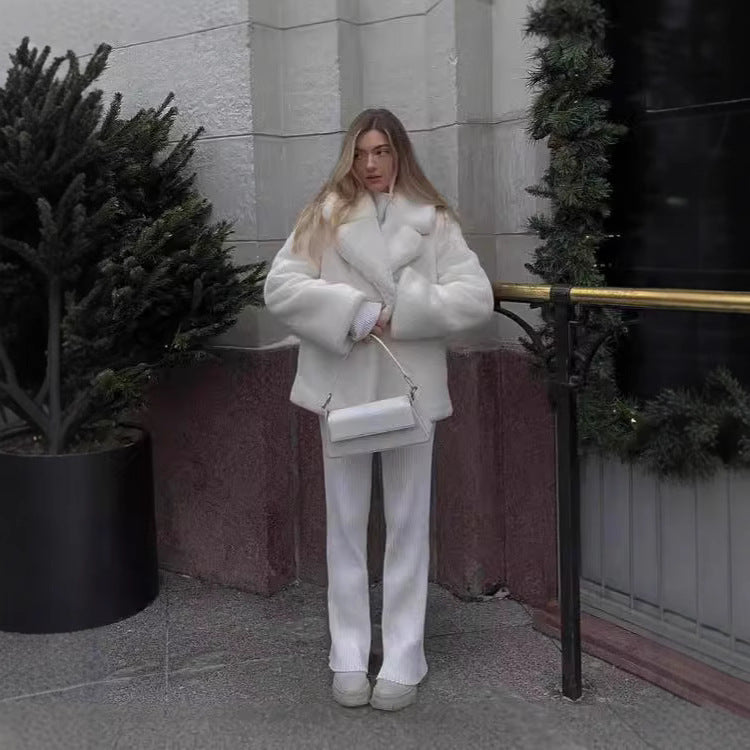 Street-style Top With A Turn-down Collar