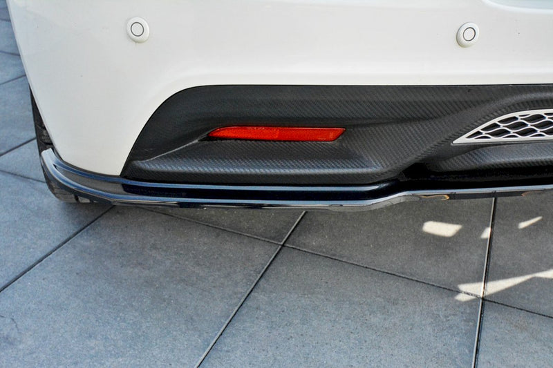 Maxton Design - CENTRAL REAR SPLITTER HONDA CR-Z (2010-2012)